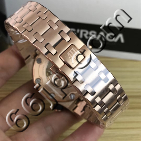 オーデマピゲ時計背面デザイン